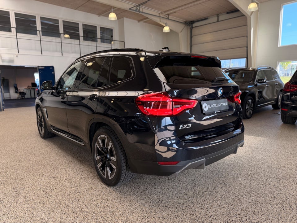 BMW iX3 Charged 5d
