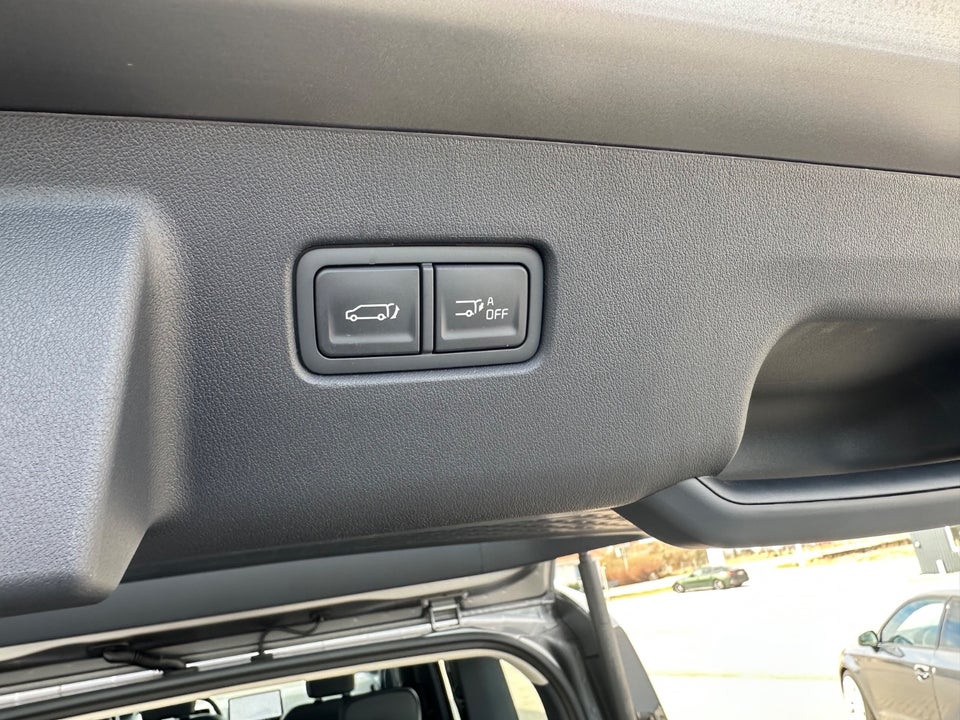 Kia PV5 71 Long Range Upgrade 5d