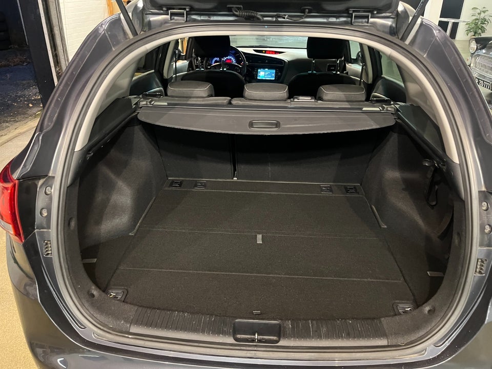 Kia Ceed 1,4 CVVT Attraction SW 5d