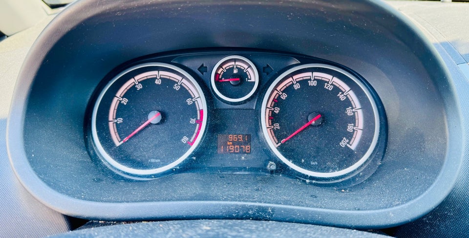 Opel Corsa 1,0 12V Enjoy 5d