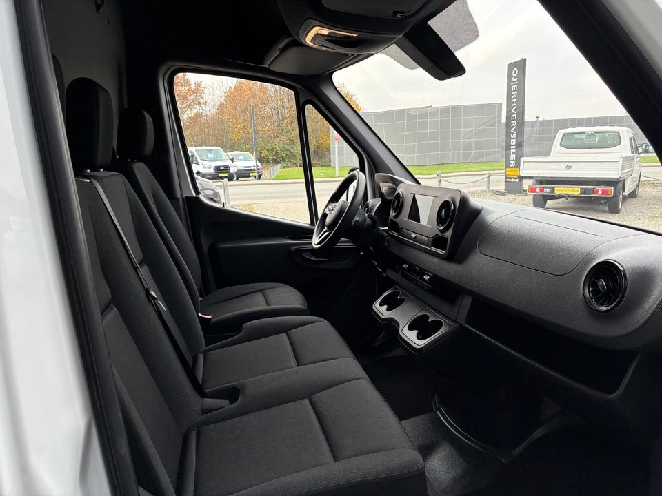 Mercedes Sprinter 317 2,0 CDi A2 Kassevogn aut. RWD
