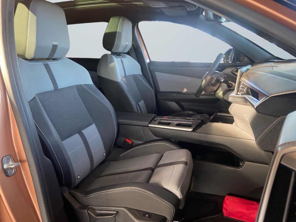 Opel Grandland-e 73 GS Sky 5d