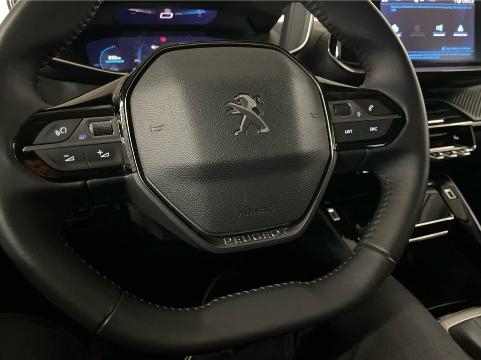 Peugeot 208 1,2 PureTech 100 Black Selection 5d