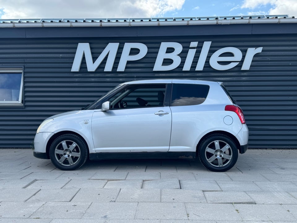 Suzuki Swift 1,5 GL-A 3d