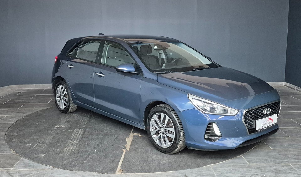 Hyundai i30 1,6 CRDi 110 Trend DCT 5d