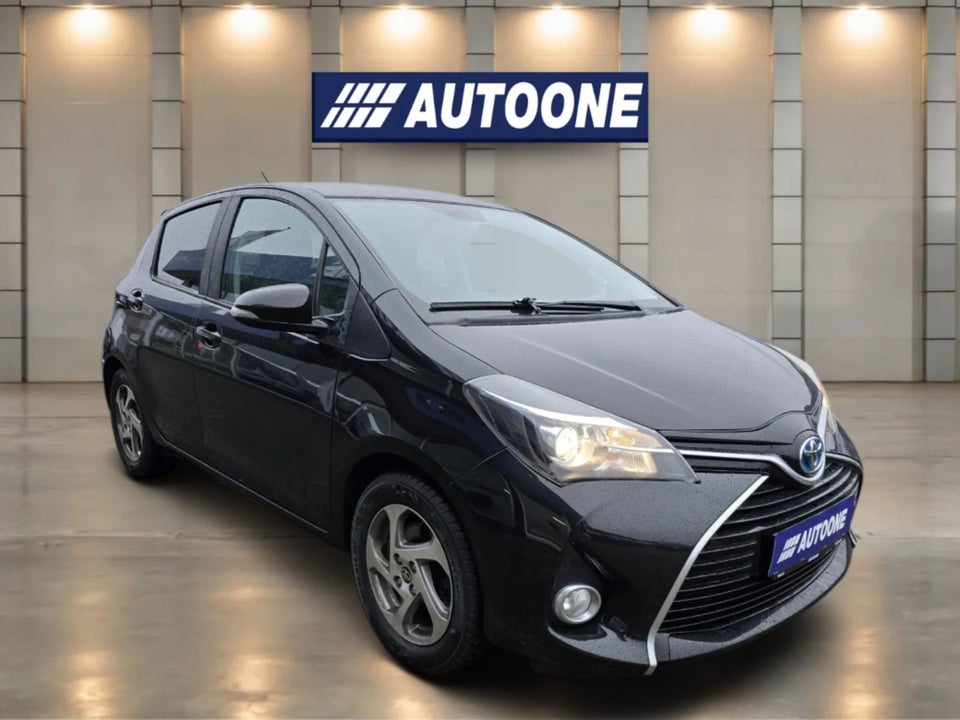 Toyota Yaris 1,5 Hybrid H1 CVT 5d