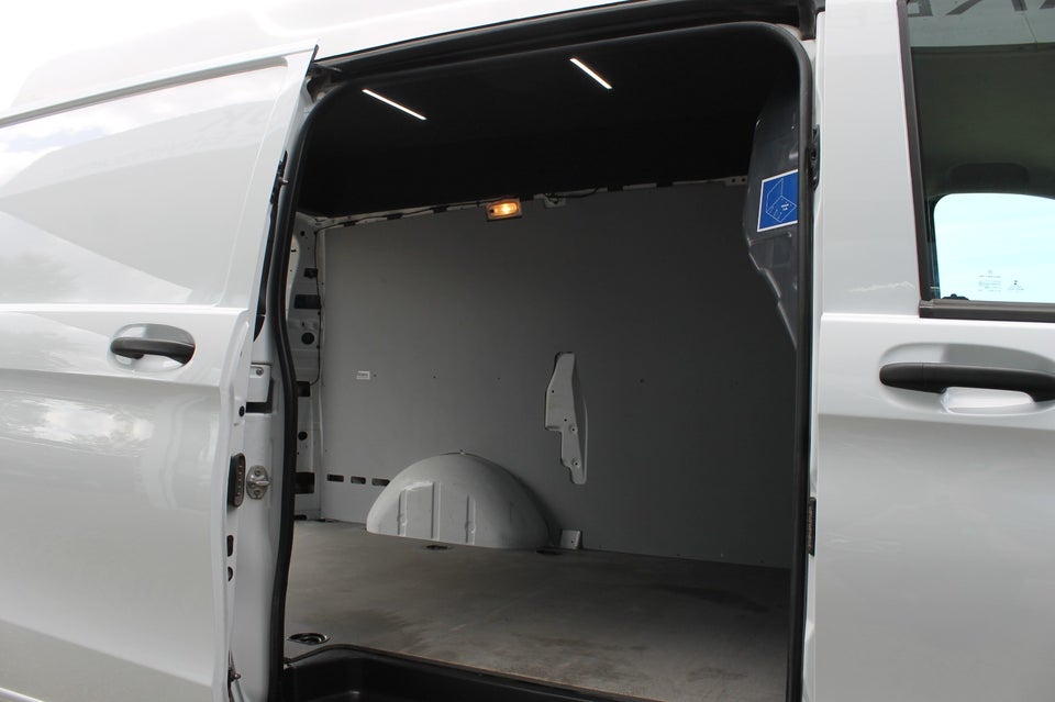 Mercedes Vito 116 2,0 CDi Kassevogn aut. L RWD