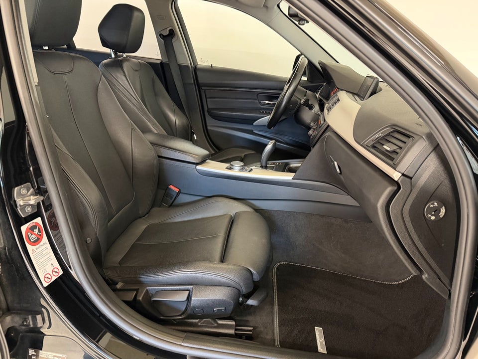 BMW 330d 3,0 Touring xDrive aut. 5d