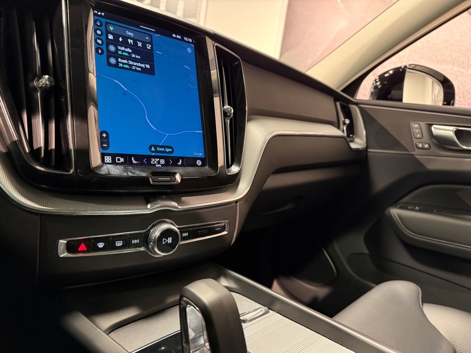 Volvo XC60 2,0 T6 ReCharge Plus Dark aut. AWD 5d