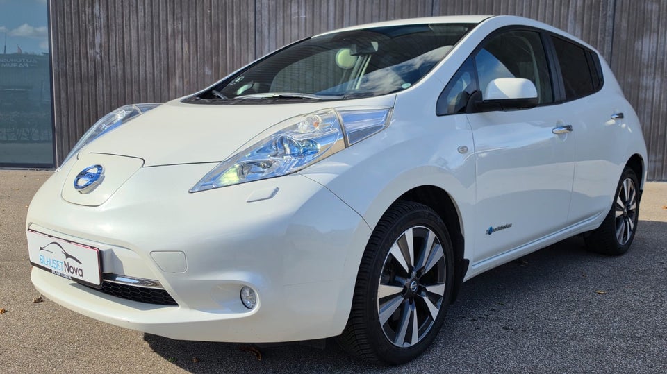 Nissan Leaf 24  5d