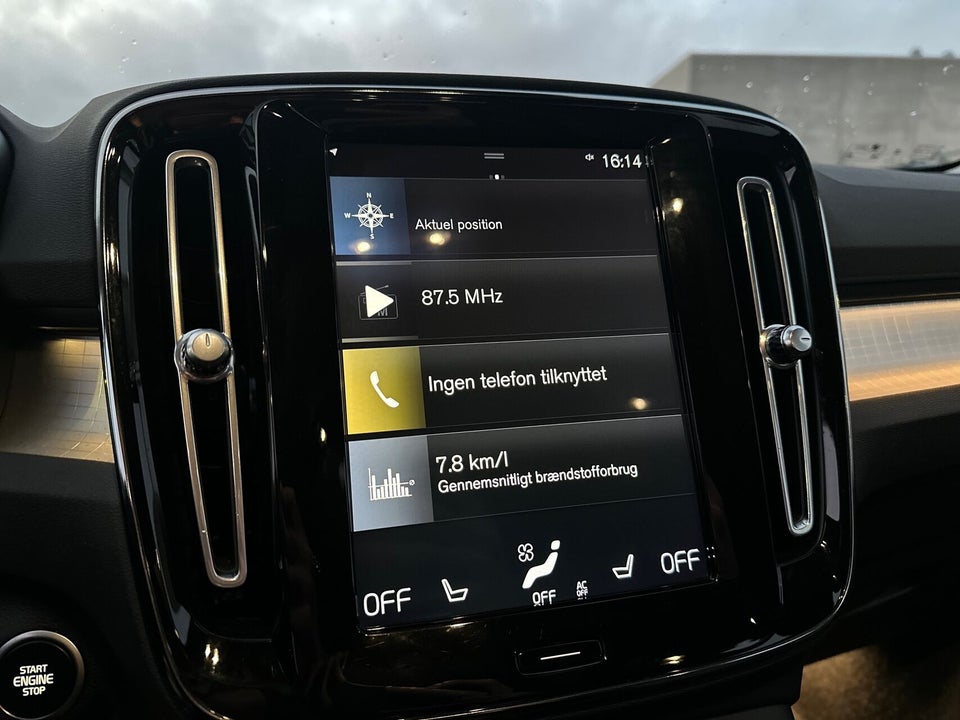 Volvo XC40 1,5 T5 ReCharge Momentum aut. 5d