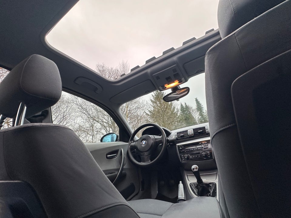 BMW 116i 1,6 Advantage 5d