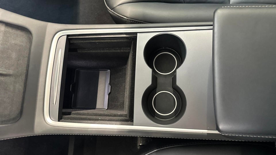 Tesla Model Y RWD 5d
