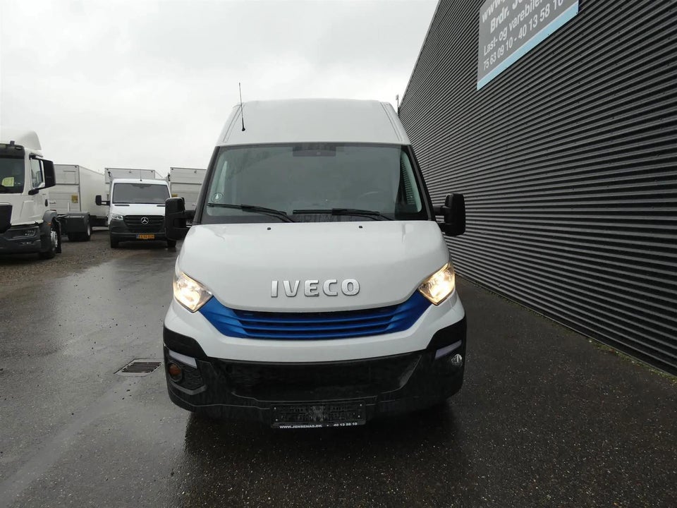 Iveco Daily 2,3 35S16 12m³ Van AG8