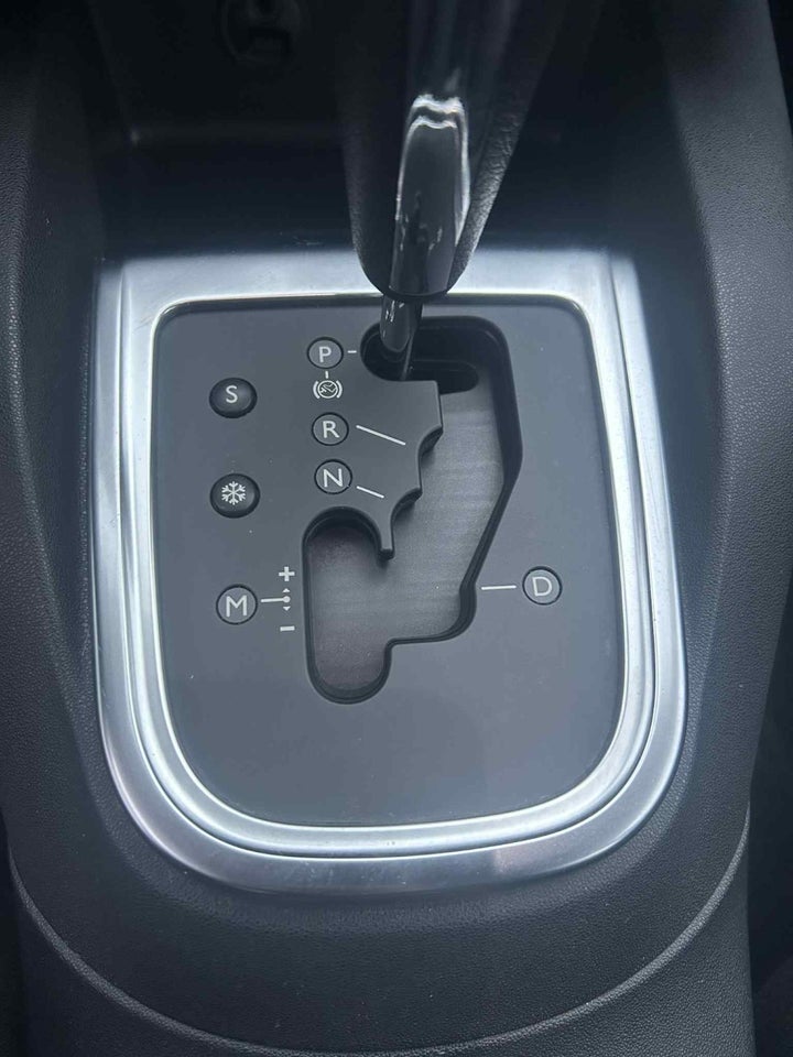 Citroën C4 1,2 PureTech 130 Feel EAT6 5d