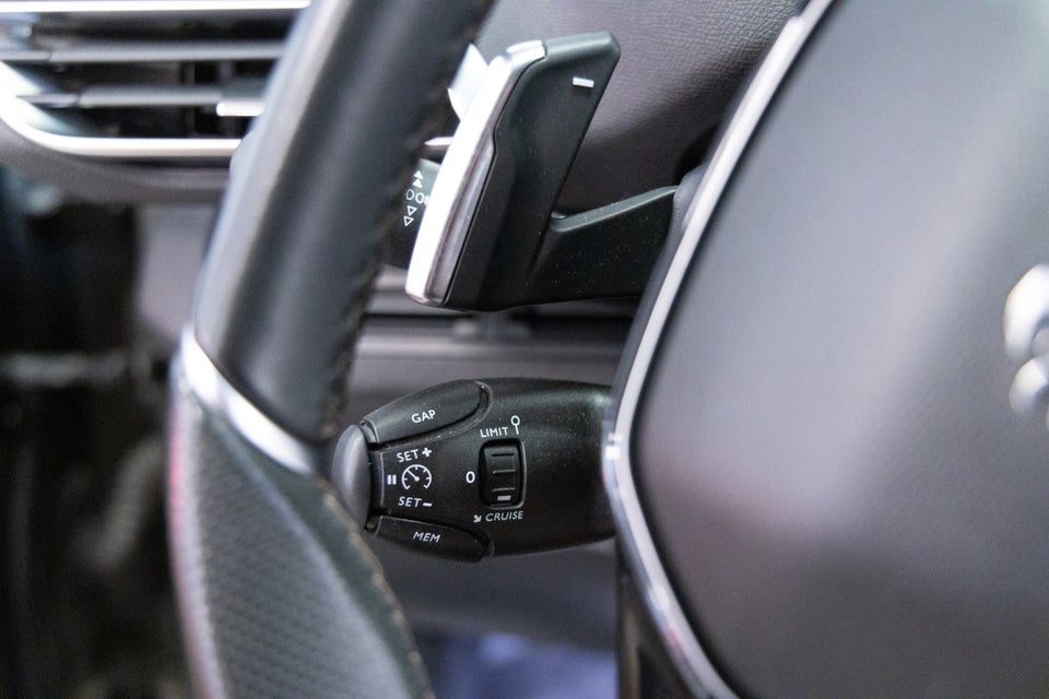Peugeot 3008 1,6 PureTech 180 GT Line EAT8 5d
