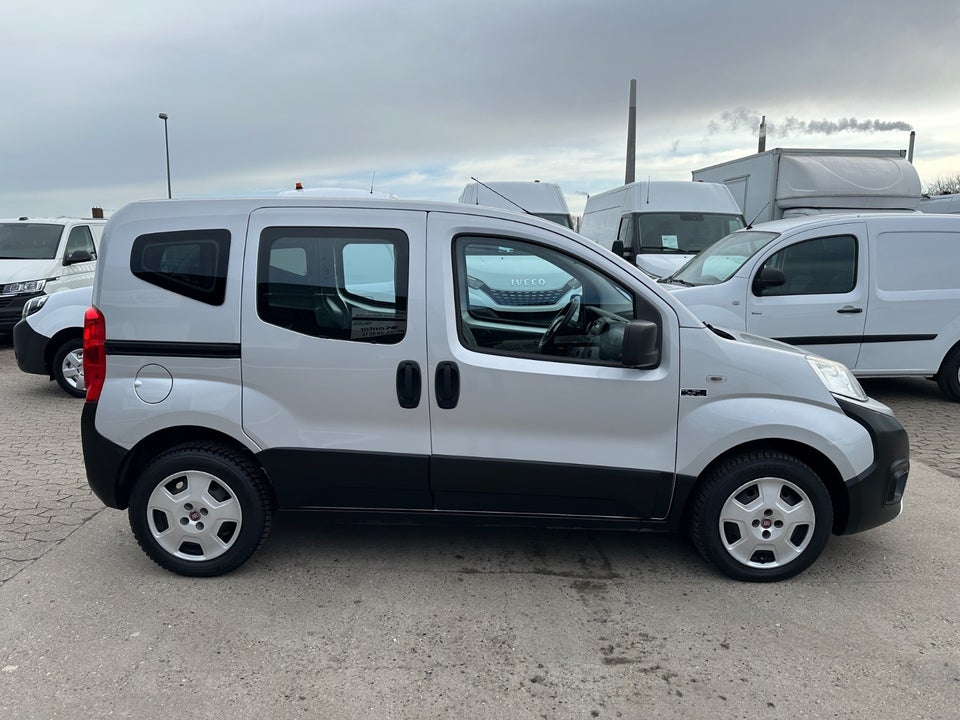 Fiat Fiorino 1,3 MJT 95 Adventure Van 5d
