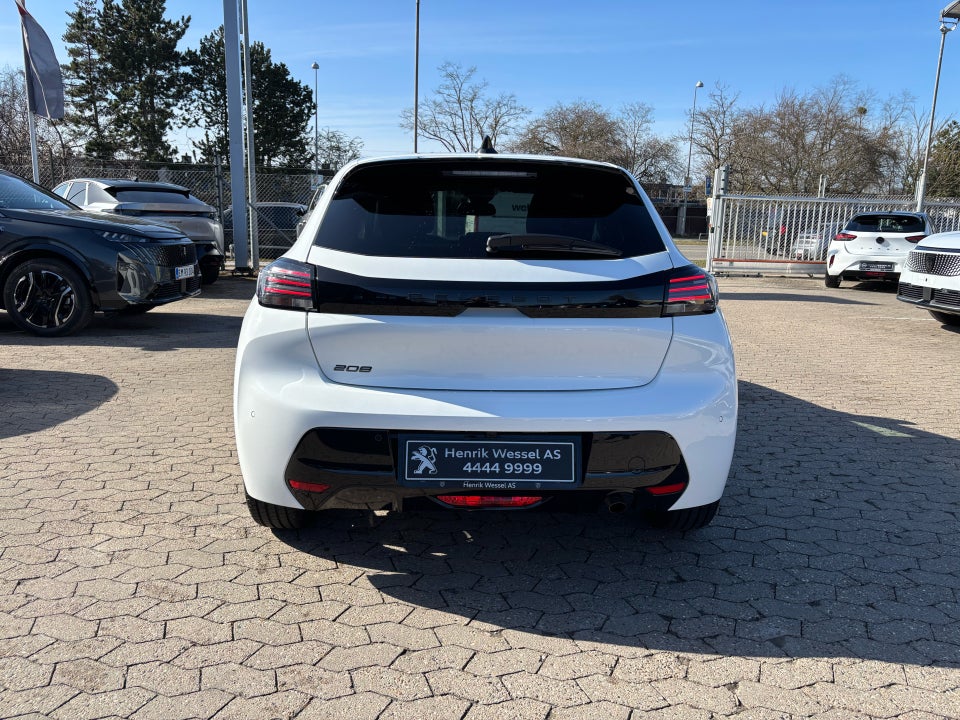 Peugeot 208 1,2 PureTech 100 Allure+ 5d