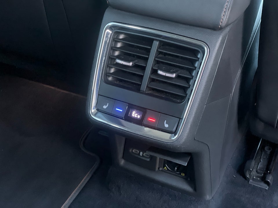 Skoda Enyaq 80 iV Plus Suite 5d