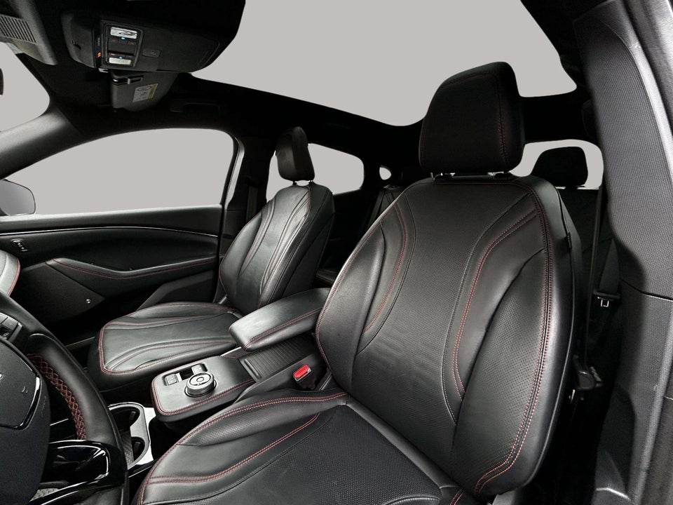 Ford Mustang Mach-E 98 Extended Range AWD 5d