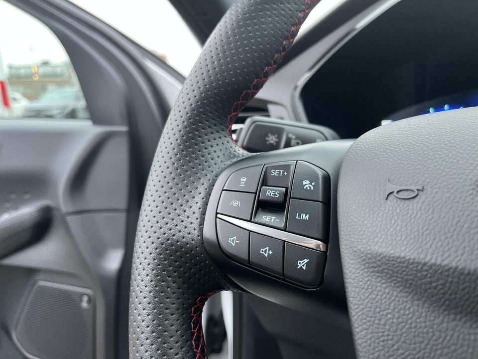 Ford Kuga 2,5 PHEV ST-Line X CVT 5d