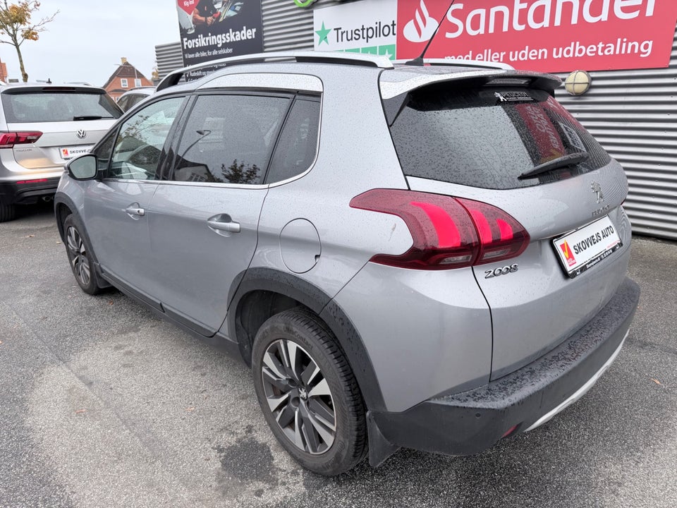 Peugeot 2008 1,5 BlueHDi 100 Prestige Sky 5d