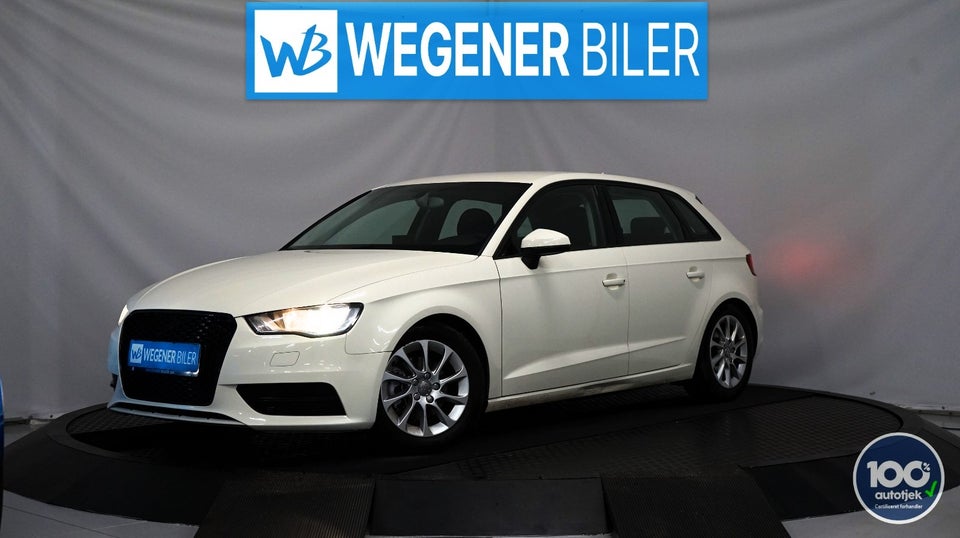 Audi A3 1,8 TFSi 180 Attraction Sportback 5d