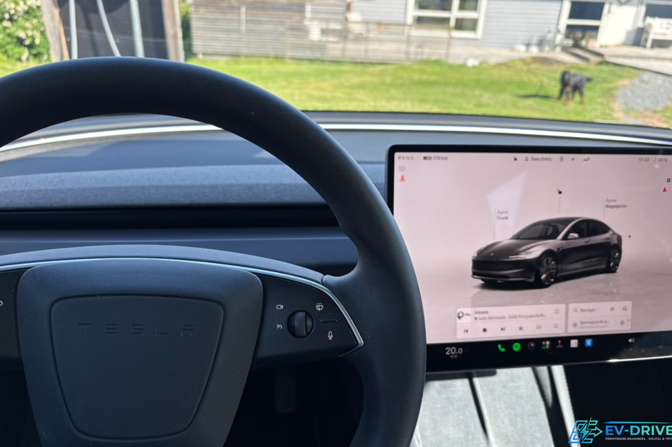 Tesla Model 3 RWD 4d