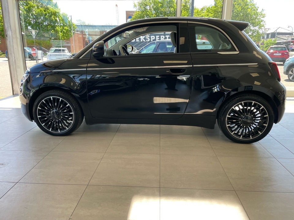 Fiat 500e 42 la Prima by Bocelli 3d