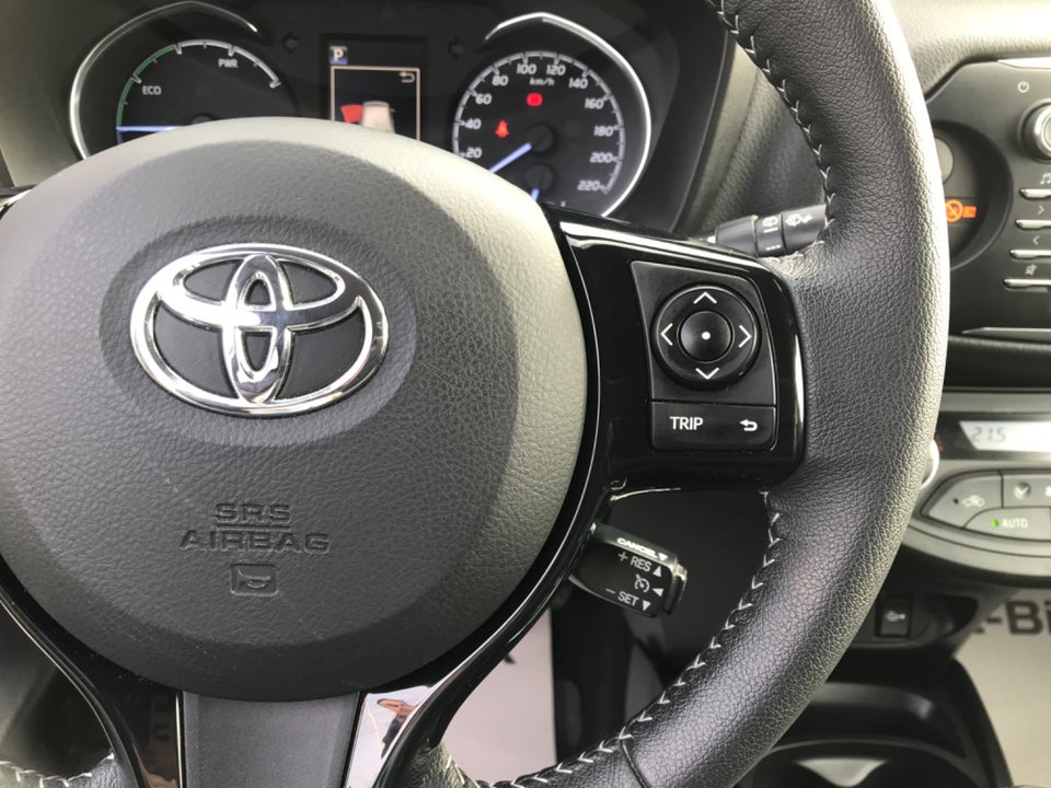 Toyota Yaris 1,5 Hybrid H3 Smart e-CVT 5d