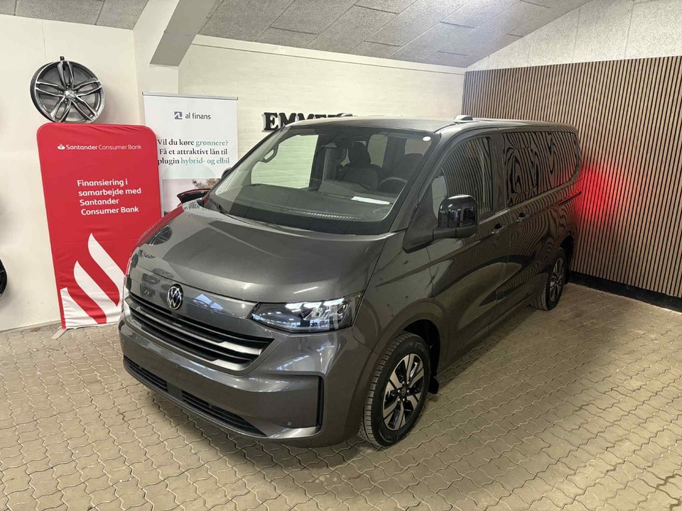 VW e-Caravelle 64 Style LWB