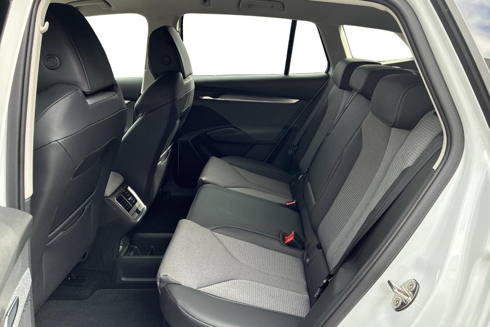 Skoda Enyaq 85 iV Loft 5d