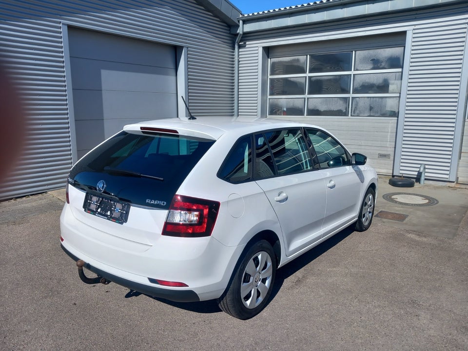 Skoda Rapid 1,2 TSi 110 Ambition Spaceback 5d