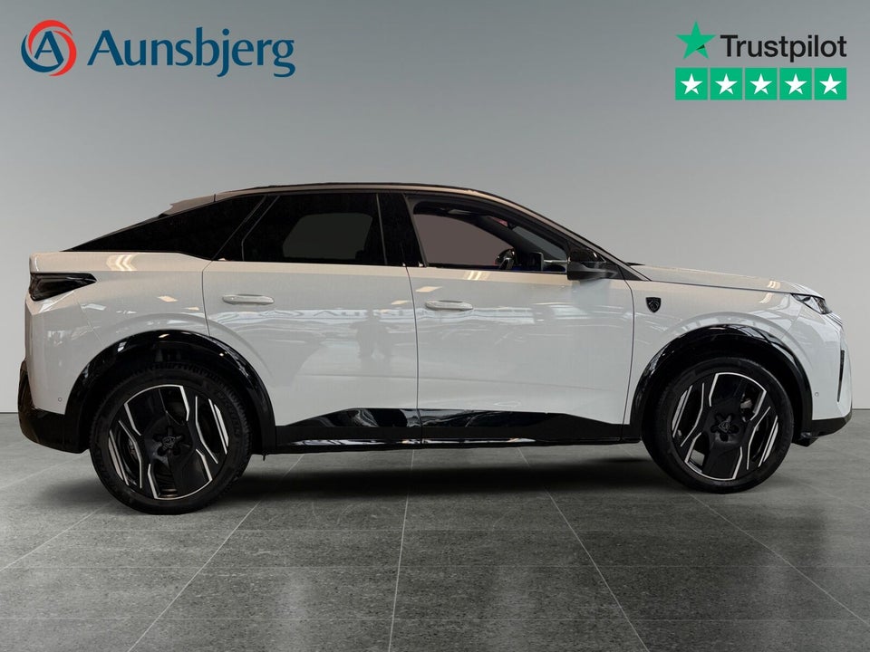 Peugeot e-3008 77 GT Pack 5d