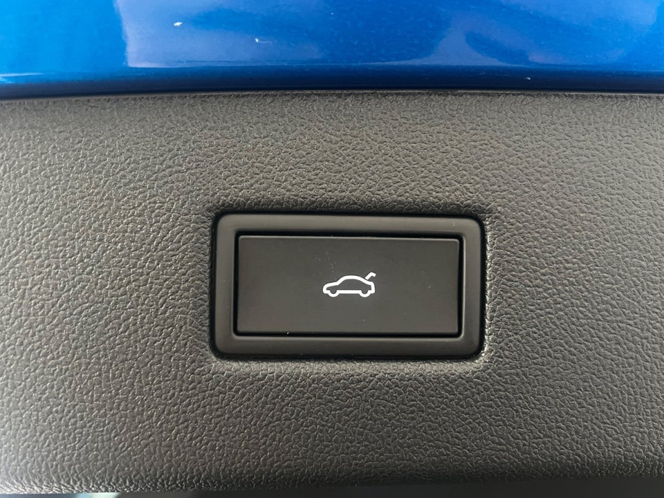 Ford Capri 77 Select Extended Range 5d