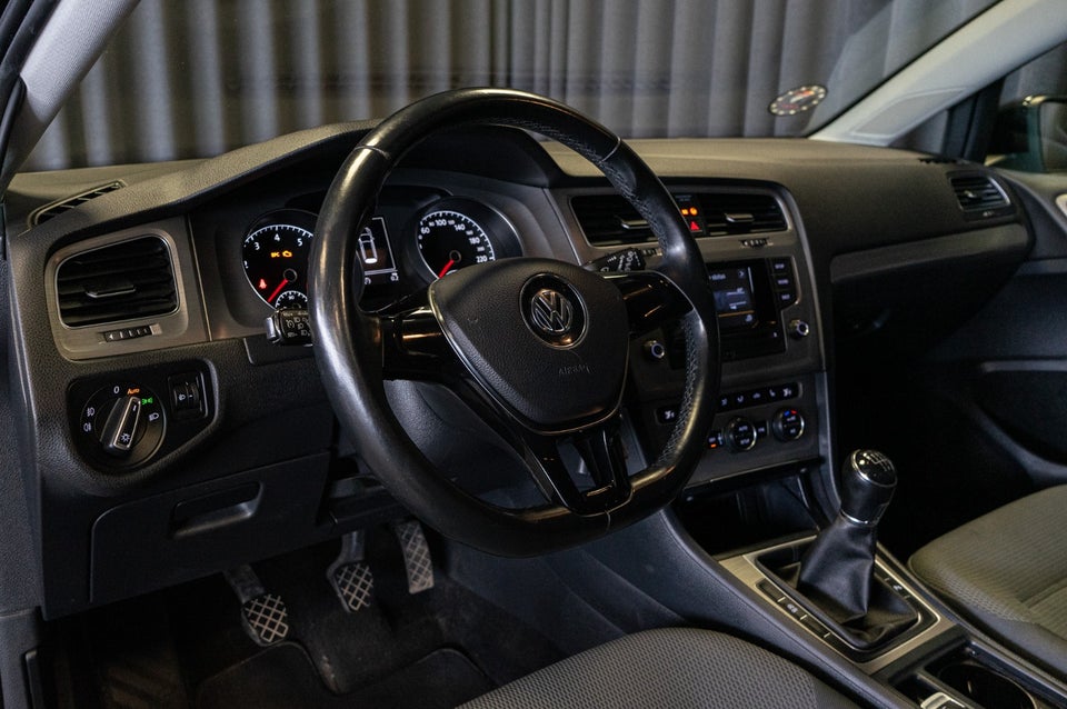 VW Golf VII 1,4 TSi 122 Comfortline Variant BMT 5d