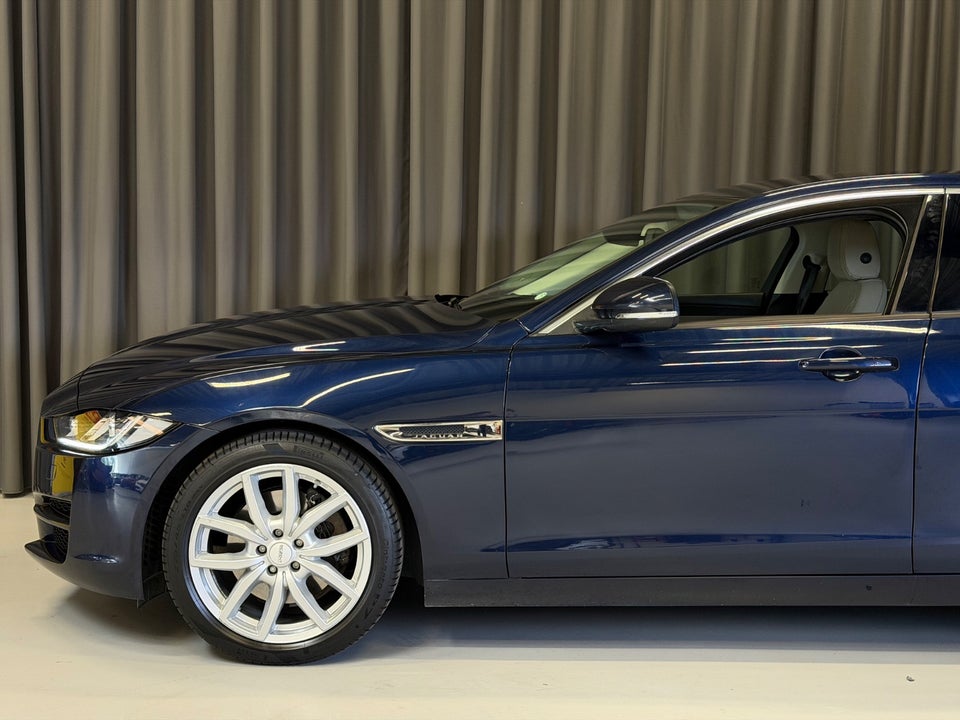 Jaguar XE 2,0 P200 Prestige aut. 4d
