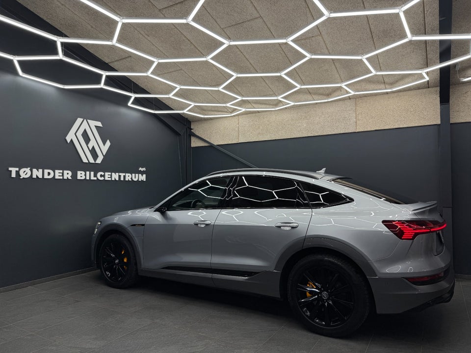 Audi e-tron 55 S-line Sportback quattro 5d
