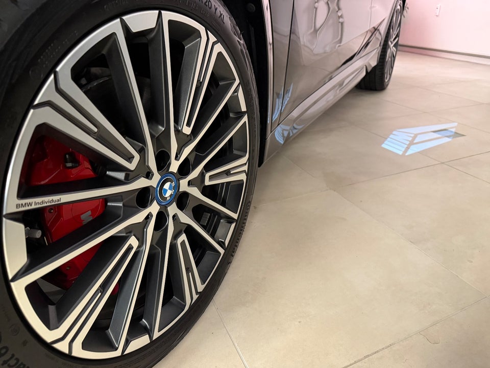 BMW iX1 xDrive30 Fully Charged 5d