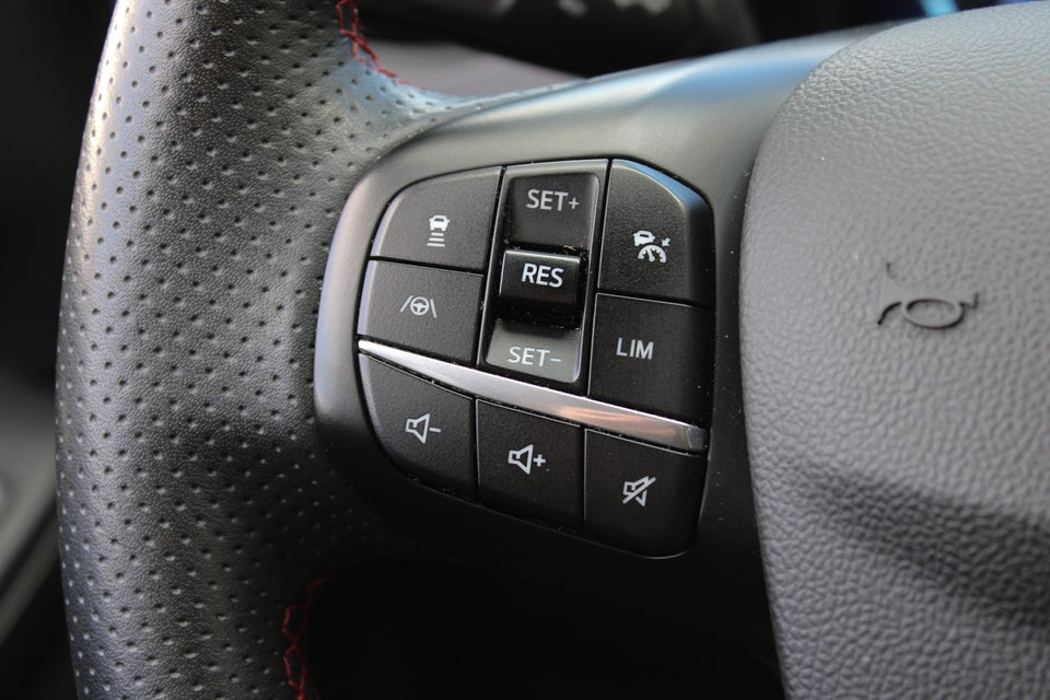 Ford Kuga 2,5 PHEV ST-Line X CVT 5d