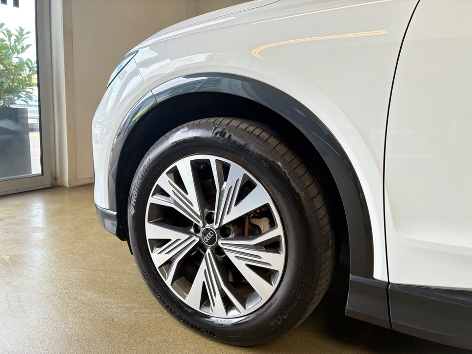 Audi Q4 e-tron 40 Advanced 5d