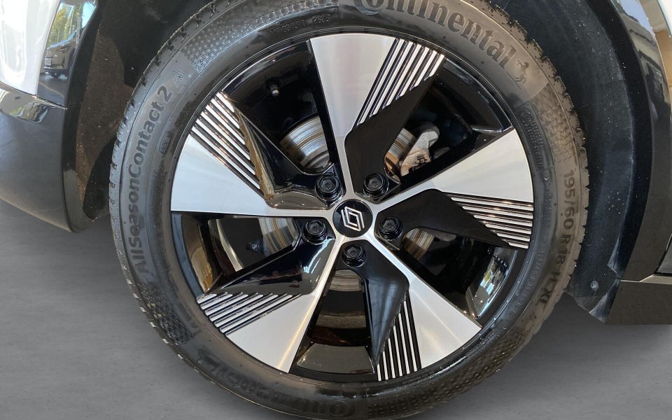 Renault Megane E-Tech 60 Equilibre 5d