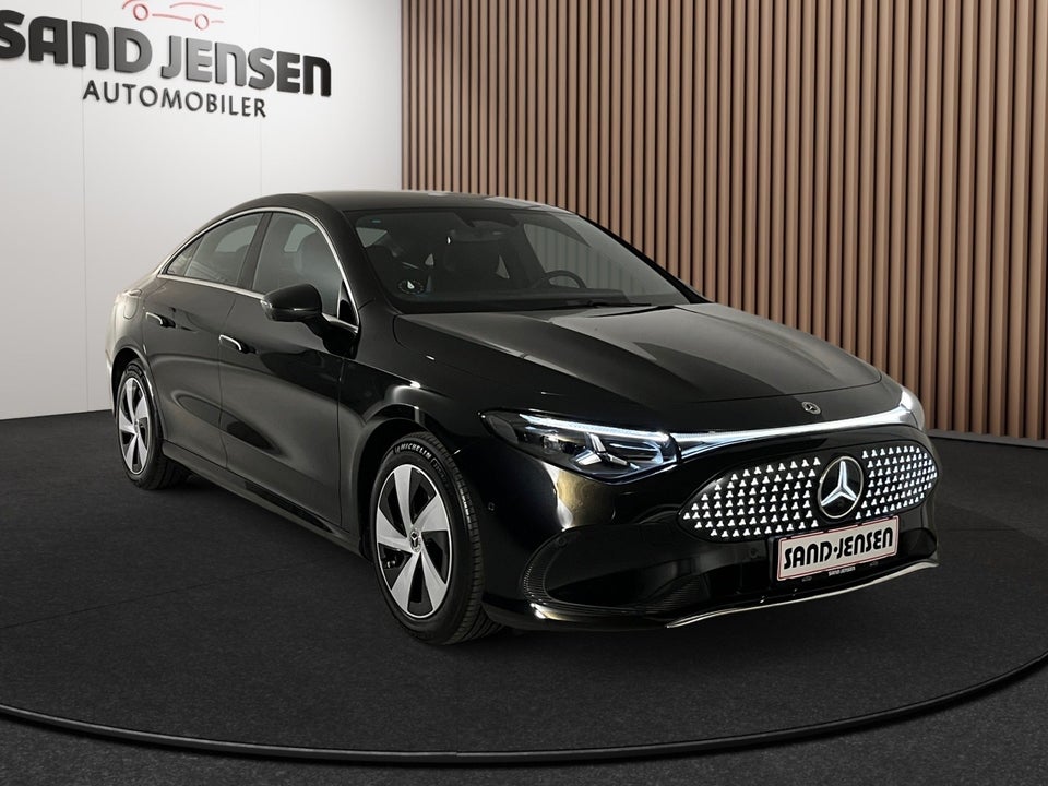 Mercedes CLA350 EQ Progressive 4Matic 4d