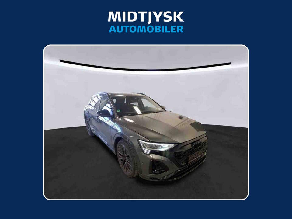 Audi Q8 e-tron 55 S-line quattro 5d
