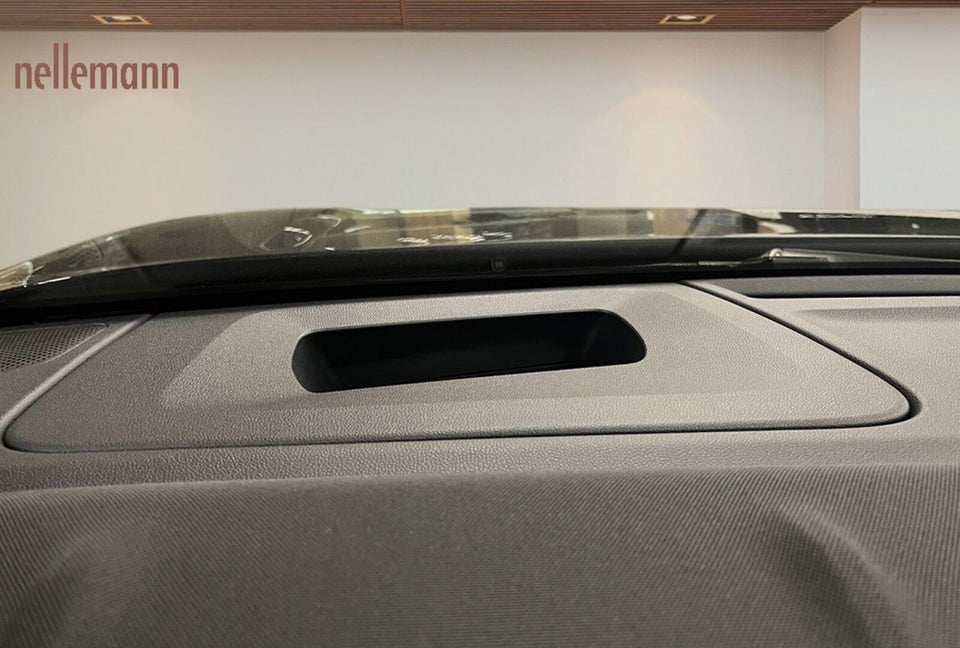 Ford Explorer 77 Select Extended Range 5d