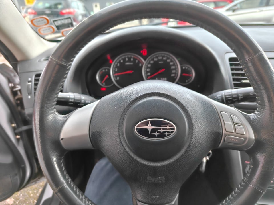 Subaru Outback 2,5i  5d