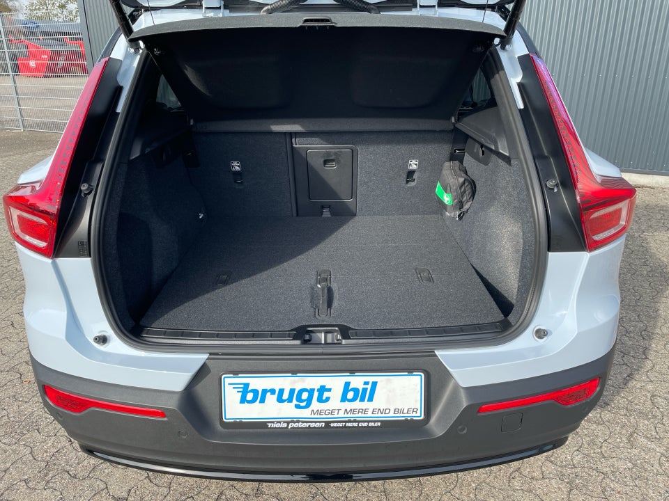 Volvo XC40 ReCharge Extended Range Plus 5d