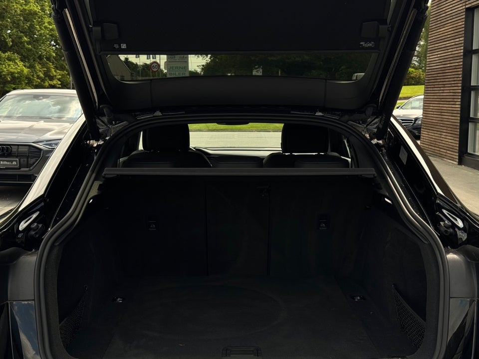 Audi e-tron 55 S-line Sportback quattro 5d