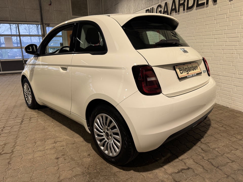 Fiat 500e 42 Icon 3d
