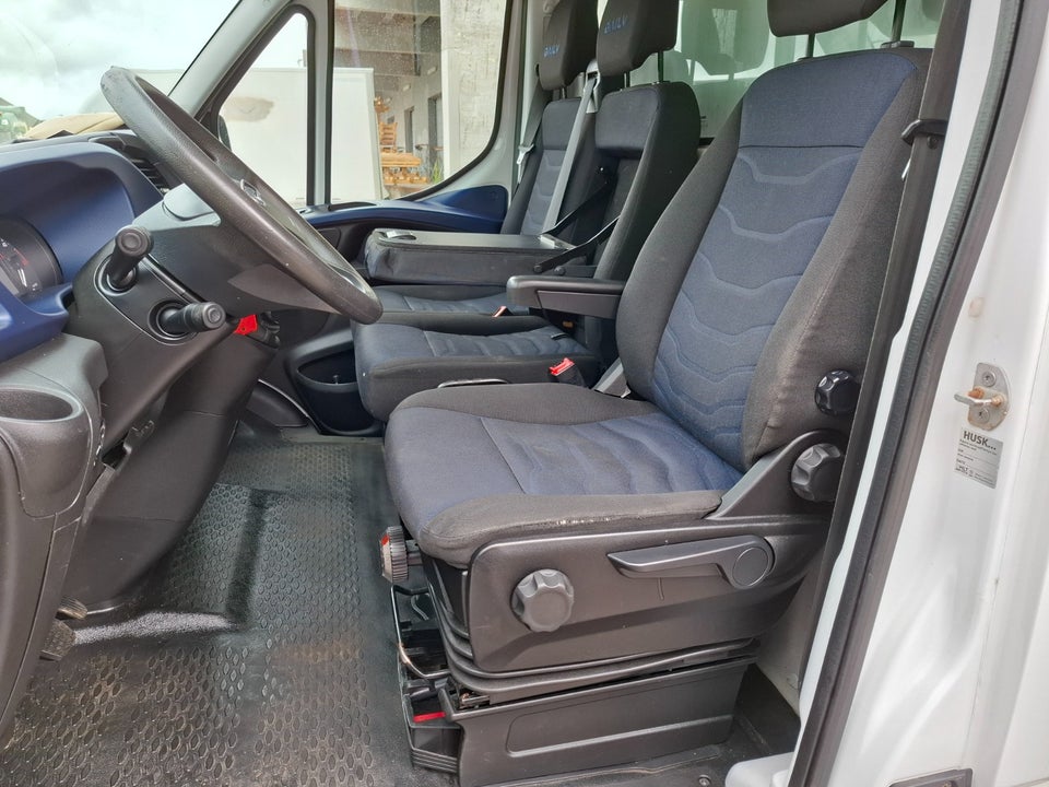 Iveco Daily 2,3 35S16 Alukasse m/lift AG8 2d